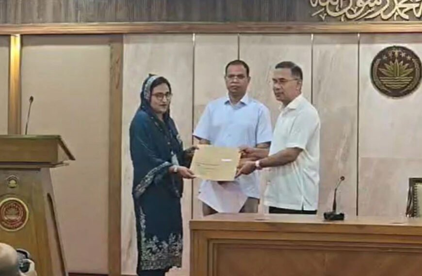 গুম-খুন ও শহীদ পরিবারের সদস্যদের নিয়োগপত্র দিলেন প্রধানমন্ত্রী