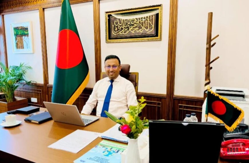 প্রধানমন্ত্রীর ভারত সফর ‘পারস্পরিক আস্থা’ অর্জনের পর: উপদেষ্টা&hellip;