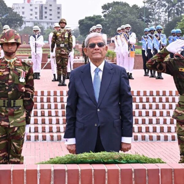 জাতীয় স্মৃতিসৌধে রাষ্ট্রপতির শ্রদ্ধা নিবেদন