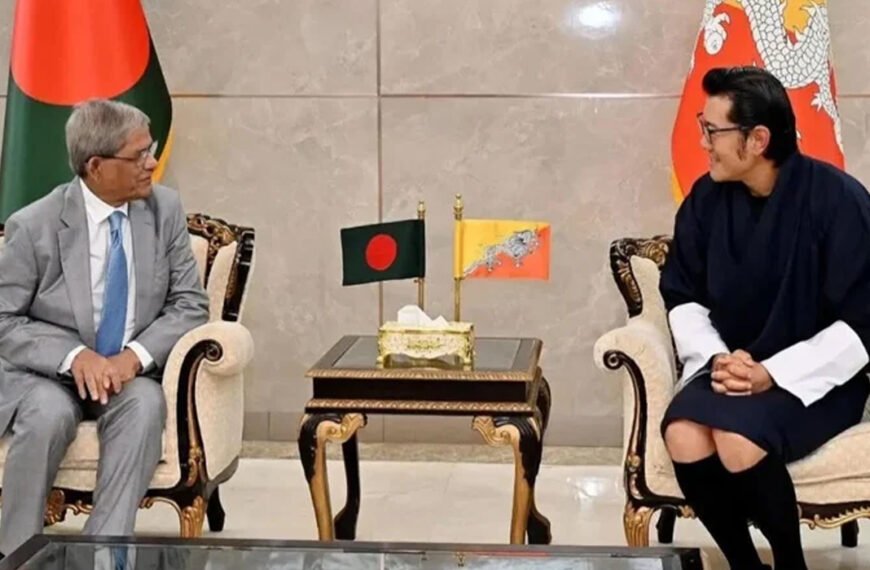 ঢাকায় ভুটানের রাজার যাত্রাবিরতি, সৌজন্য সাক্ষাৎ করলেন রাষ্ট্রপতি