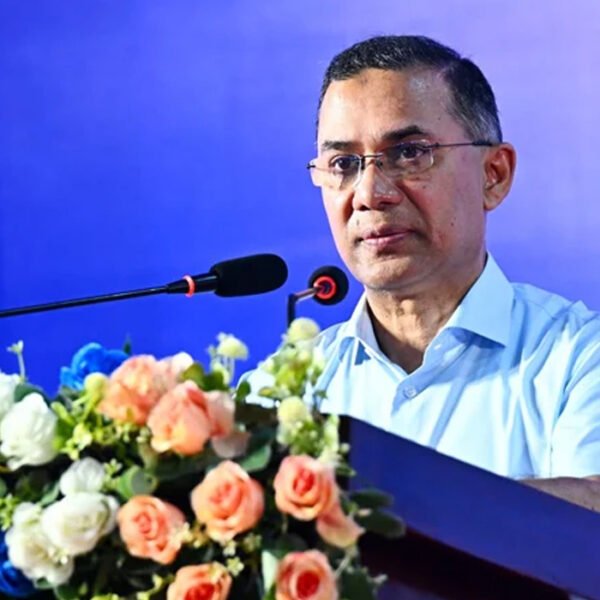 জ্বালানি সংকট মোকাবিলায় সরকার সর্বোচ্চ চেষ্টা চালিয়ে যাচ্ছে: প্রধানমন্ত্রী