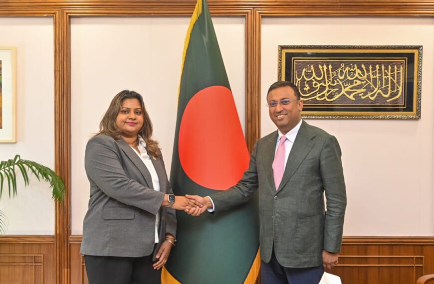 প্রধানমন্ত্রীর পররাষ্ট্রবিষয়ক উপদেষ্টার সঙ্গে মালদ্বীপের হাইকমিশনারের সাক্ষাৎ