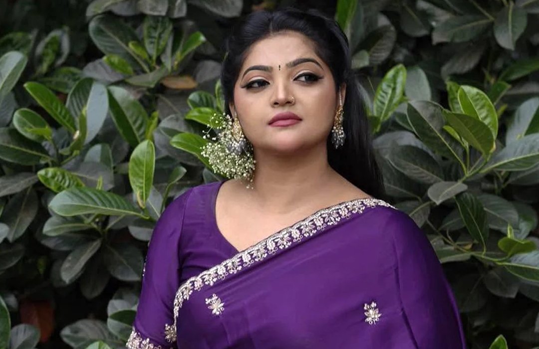 বাবা হারালেন সংগীতশিল্পী সালমা