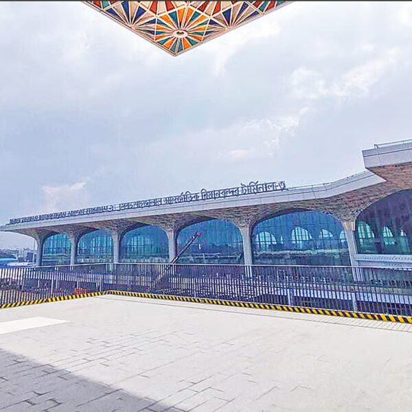 শাহজালালের তৃতীয় টার্মিনালের গ্রাউন্ড হ্যান্ডলার নির্বাচন :৪ প্রতিষ্ঠান নিয়ে সিভিল এভিয়েশন কর্তৃপক্ষের চুলছেঁড়া বিশ্লেষন চলছে