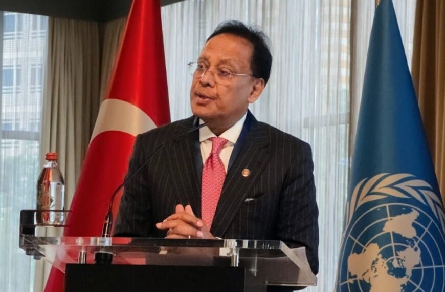 সরকারি খাতে এআই ব্যবহারে আস্থা, সক্ষমতা ও সহযোগিতার ওপর জোর ডাক-টেলিযোগাযোগ মন্ত্রীর